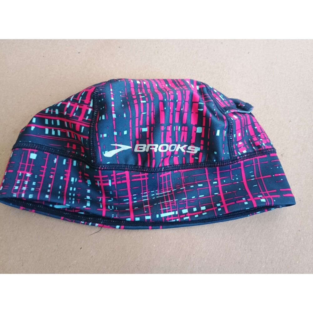 Brooks Running Beanie Hat Hydration Beanie, Cold Weather, Lightweight Blue Pink